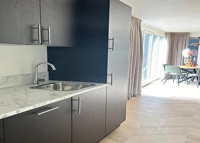 Elegant For 12 Guest,ulicoten Vakantiehuis *